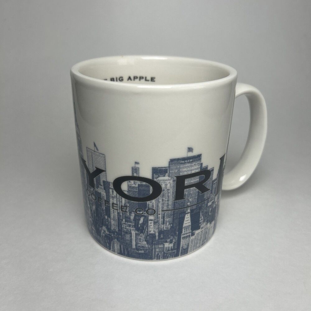 Starbucks Coffee 2005 New York City Skyline Series Mug Collectible Large 16 oz
